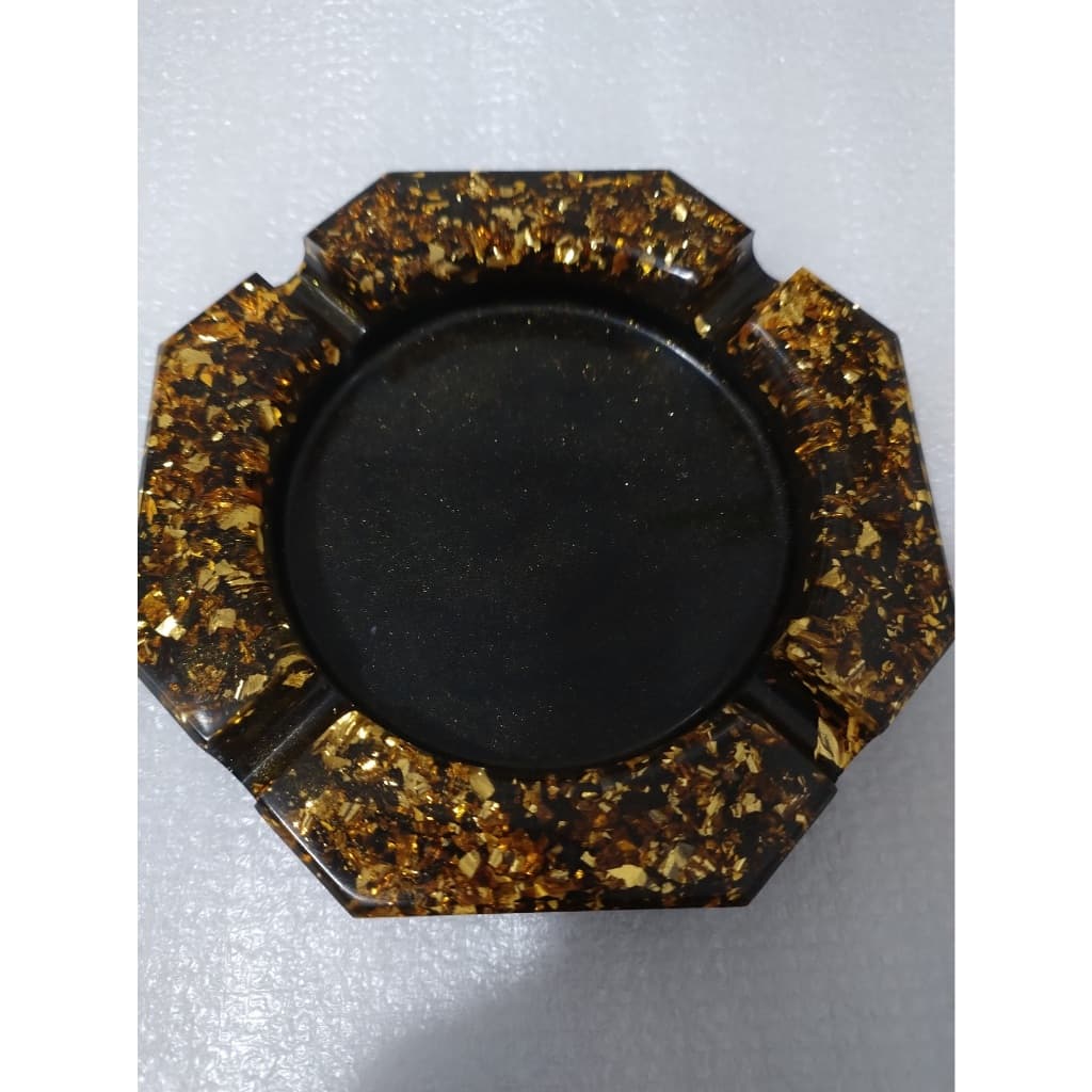 Cinzeiro De Luxo Fohas De Ouro Preto E Dourado Resina Epoxi