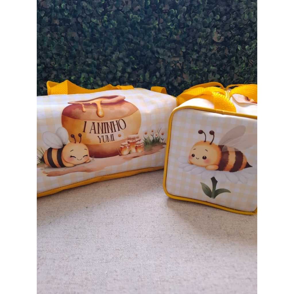 Bolsa Baú Personalizada / Bolsinha festa /Malinha lembrancinha Abelha  - Abelhinha - ou outros temas