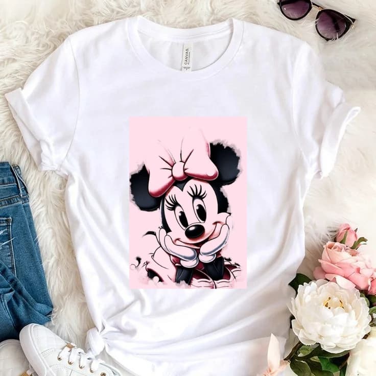t-shirt com frase de empoderamento, conforto e estilo em um só look Estampas Personagens  Tendencia  Moda Blogueira