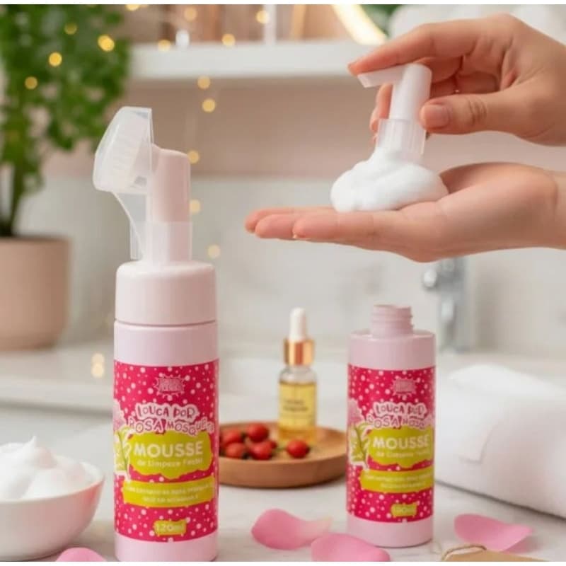 Mousse de Limpeza Facial com extratos de rosa mosqueta rico em vitamina C