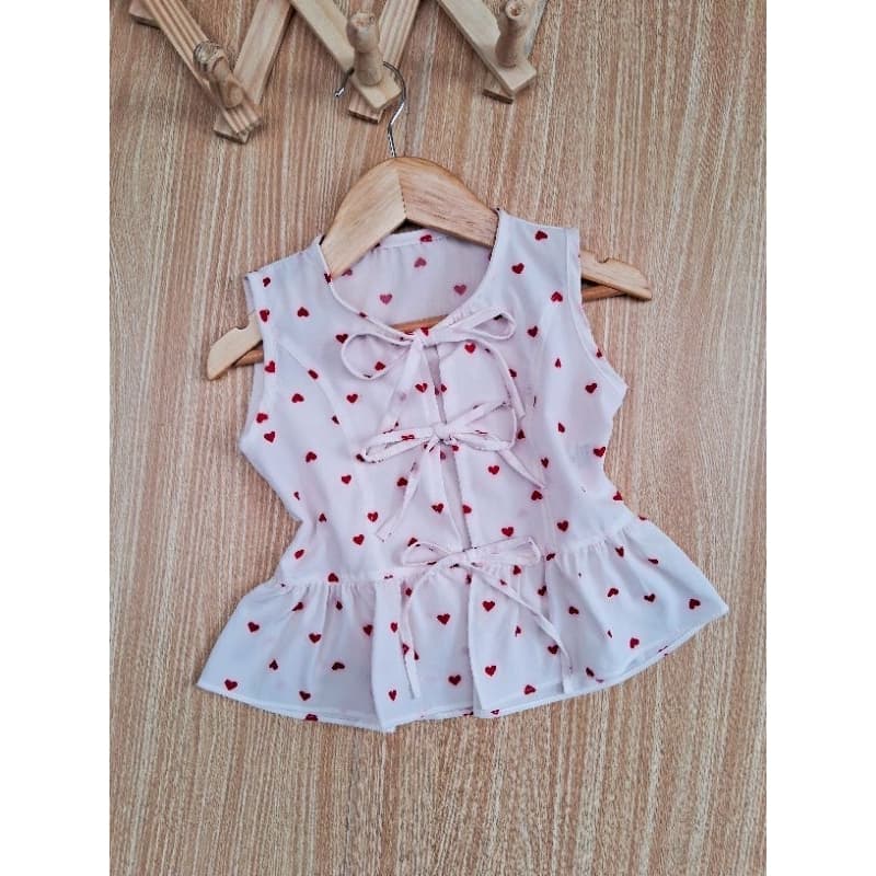 Blusa lacinhos com coração look para meninas