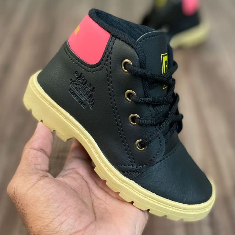 Bota Botinha Infantil Caterpillar Menino Menina Casual e Confortável Oferta!