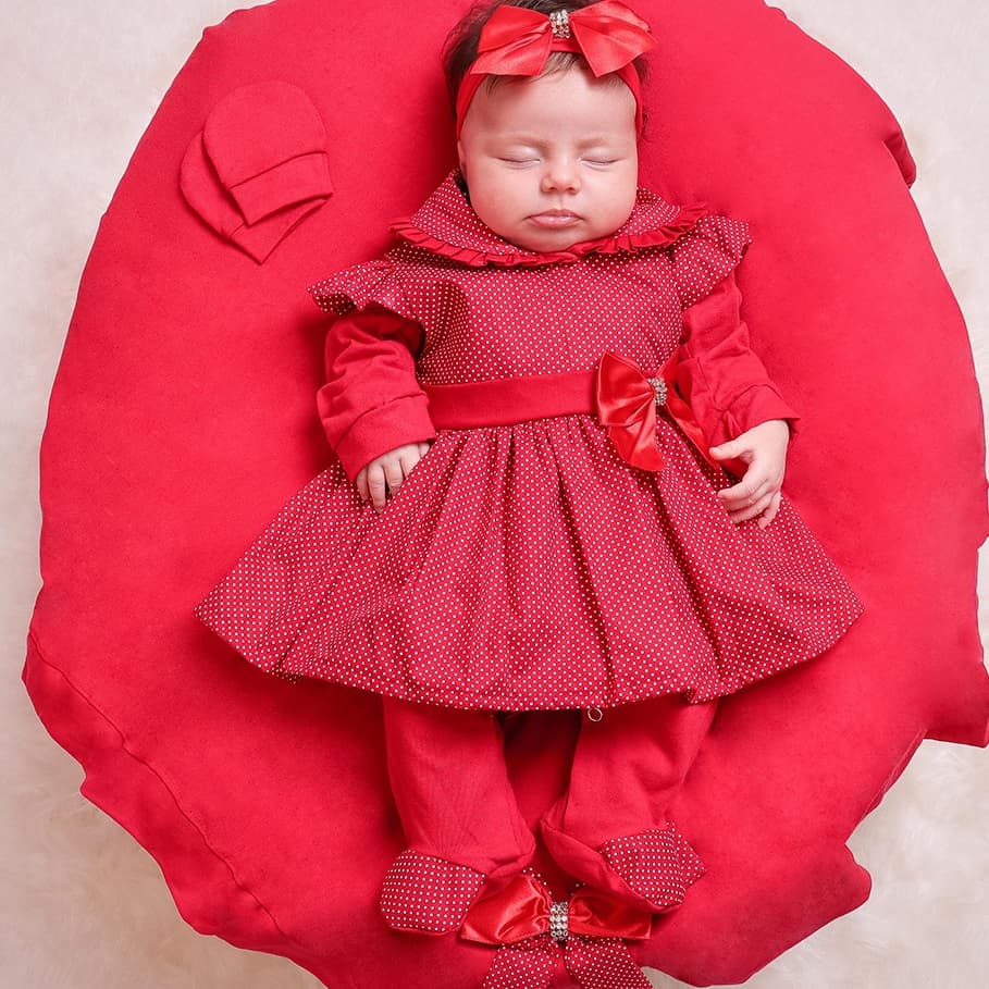 Saida de Maternidade Menina com Vestido e Faixinha de Cabelo Maia  05 peças Roupa de Bebe