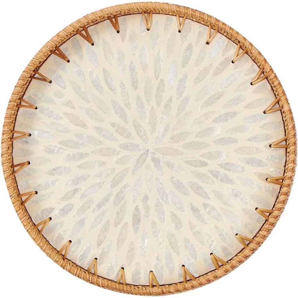 Bandejas Decorativas Redondas em Fibra Natural com Madrepérola – Elegância para Mesa, Sala e Cozinha