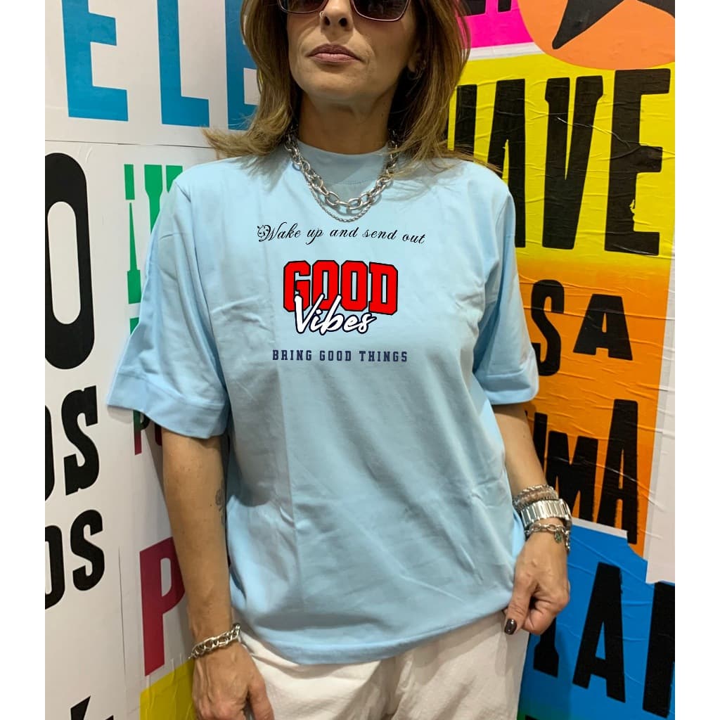 Camiseta Feminina Good Vibes - Gola Alta - 100% Algodão Estampada – Moda Casual Estilosa