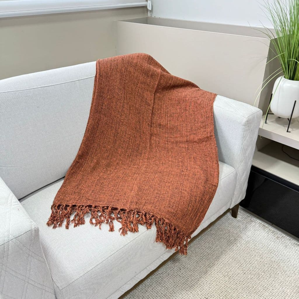 Manta para Sofá, Cama e Poltrona 2,20x1,45m Algodão com Franjas Artesanais Manta Decorativa Marrom