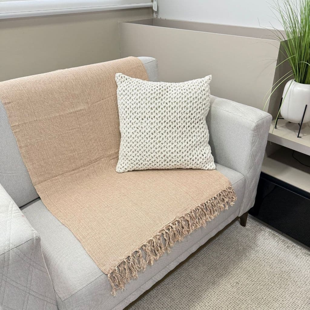 Manta para Sofá, Cama e Poltrona 2,20x1,45m Algodão com Franjas Artesanais Manta Decorativa Marrom Claro