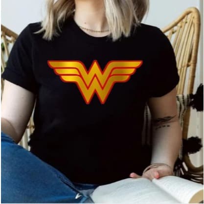 Camisa personalizada 100% Algodão Mulher Maravilha com malha premium
