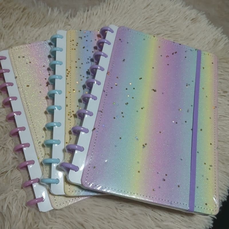 ✨ Caderno Inteligente Colorido e Encantador com Glitter e Estrelas – 18,5x26,5cm ✨