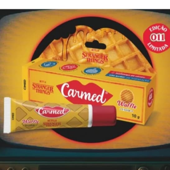 HIDRATANTE LABIAL CARMED STRANGER THINGS WAFFLE INCOLOR 10 G EDIÇÃO LIMITADA AROMA ELEVEN ORIGINAL