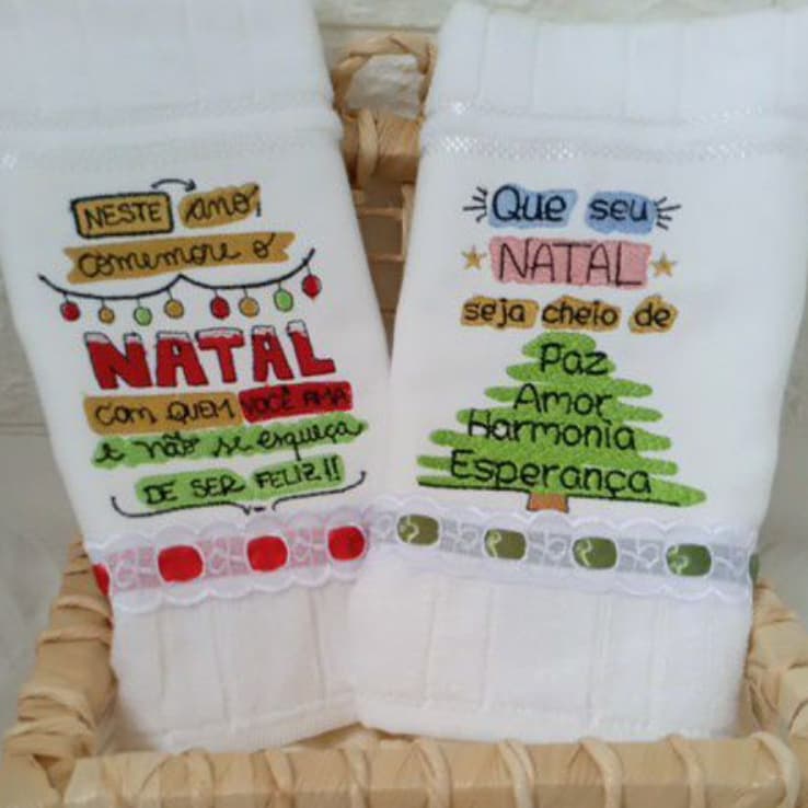 kit com 2  toalhas de mão bordada, personalizada tema Natal para presente.