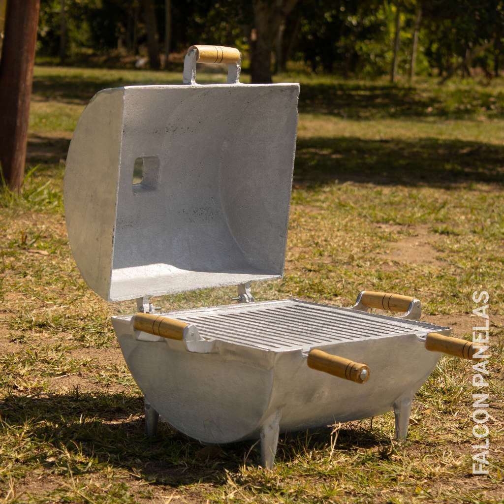 Churrasqueira Grande em Alumínio Fundido/Batido com Cabos em Madeira + Grelha com puxador