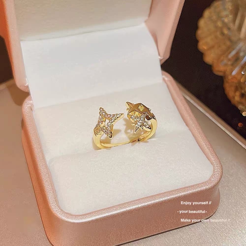 Anel Feminino Ajustável Estilo Coreano Duas Estrelas Banhado a Ouro com Zircônia – Moda Elegante e Brilhante