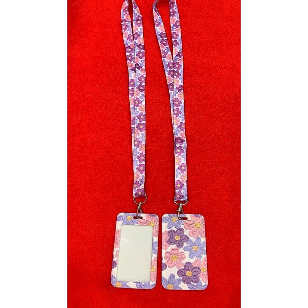 Cordão com porta crachá floral