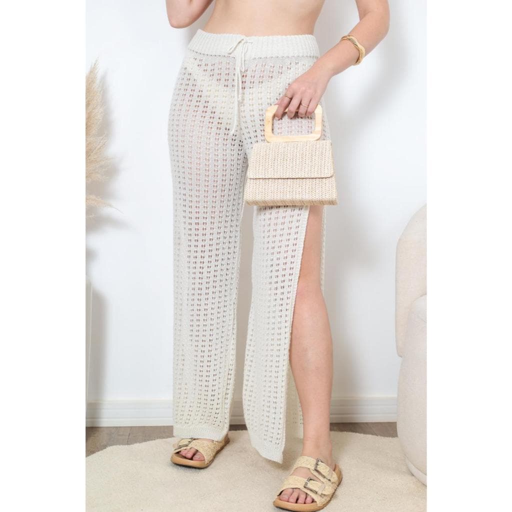 Calça Feminina Saída de Praia Tricô Crochê Slim Com Fenda Lateral Moda Verão Praia Piscina Tricot