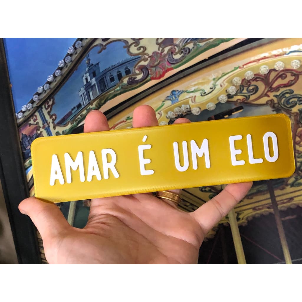 Placa decorativa AMAR É UM ELO (20x5cm) Plaquinha PLA com frases divertidas Escrita em Relevo casa