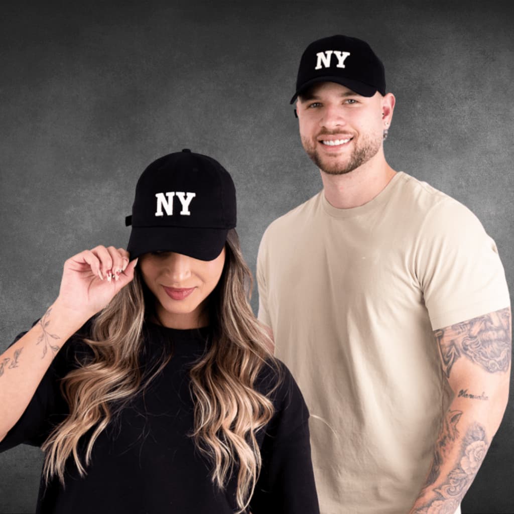 Kit 2 Boné Para Casal Aba Curva Confortável Estilosos Ajustáveis Perfeitos Para Presentear