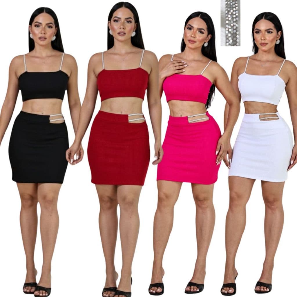 Conjunto de Saia e Cropped Top Strass Brilho na Alça