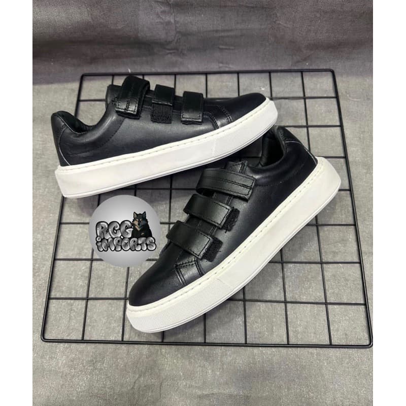 Sapatênis de velcro monocromático RCG