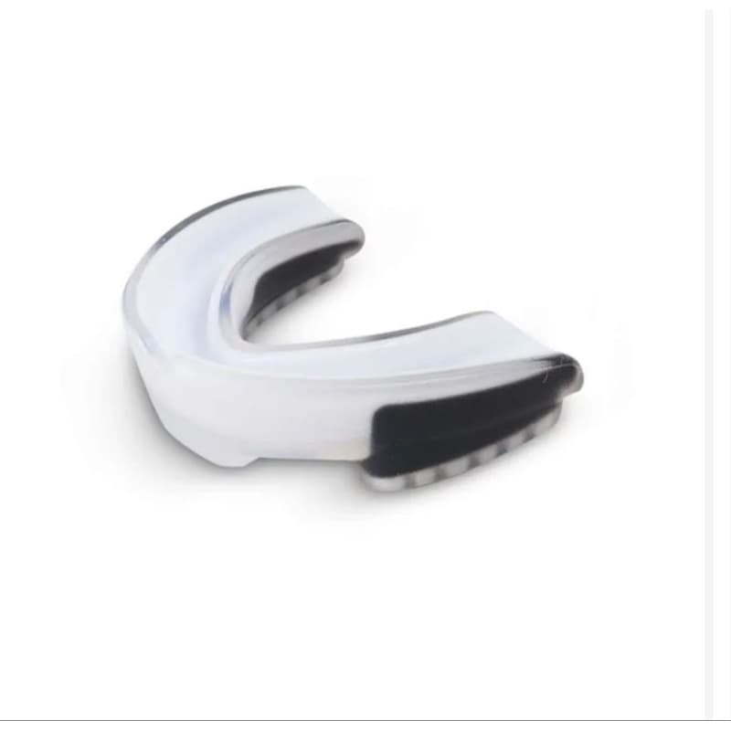 Protetor Bucal Maximum c/estojo muay Thai e kickboxing (branco e preto)