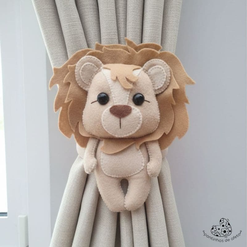 Par Prendedor de Cortina Safari em Feltro - Leão, Girafa, Tigre - Decoração Quarto Bebê e Infantil Artesanal