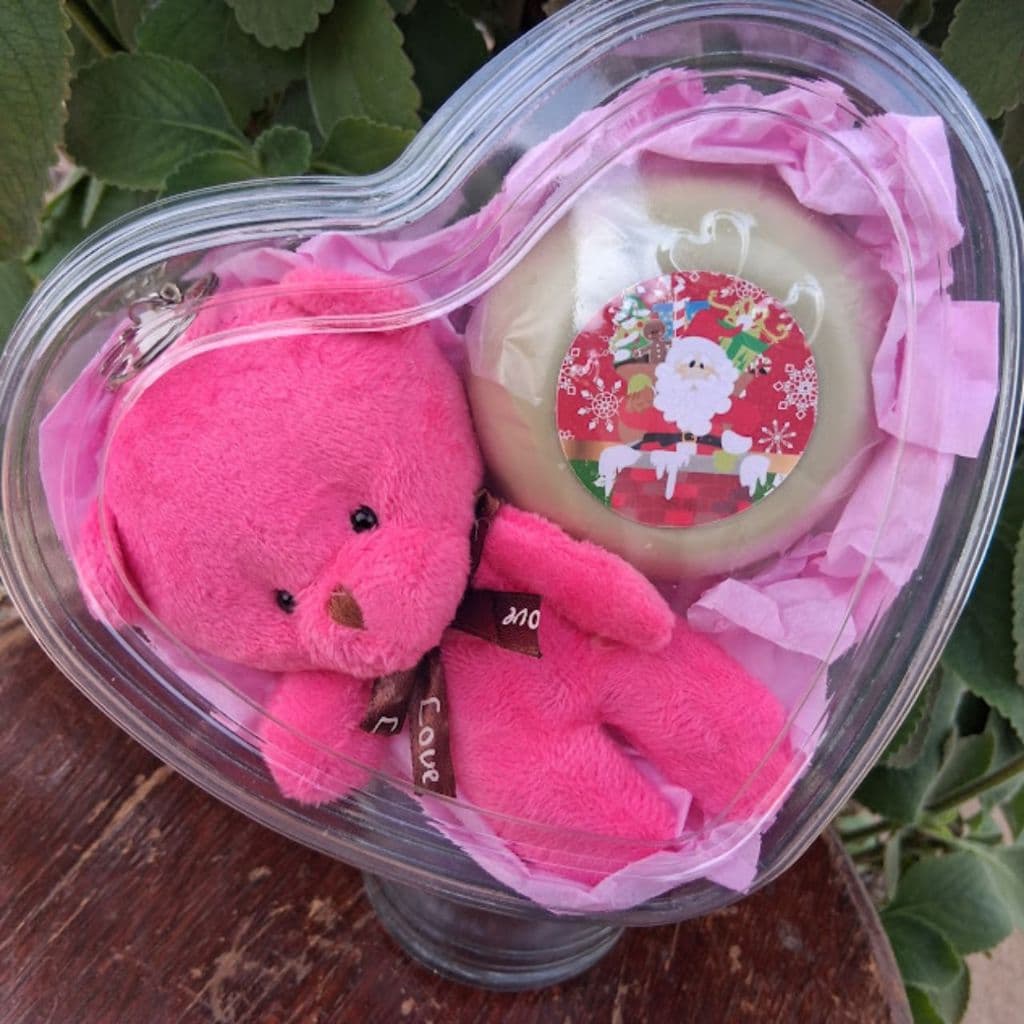 Kit Coração para Presente ou Lembrancinha – Ursinho de Pelúcia + Sabonete em Barra Natura