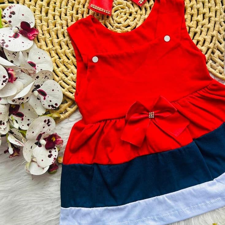 Roupa de Bebê Vestido e Faixa Três Marias