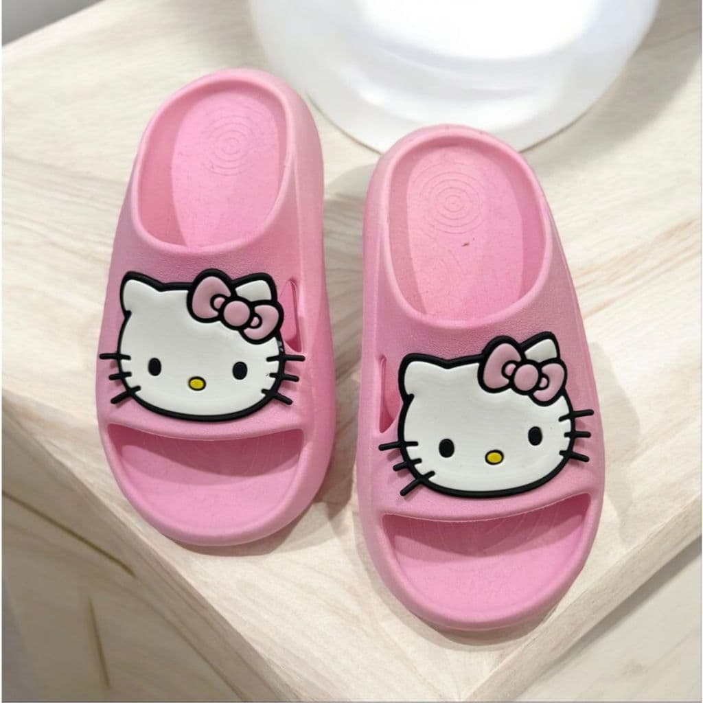Chinelo Infantil Nuvem Menina Delicada Hello Kit Personalizado Confortavel Leve Dia Dia Escolar Verao Macio.