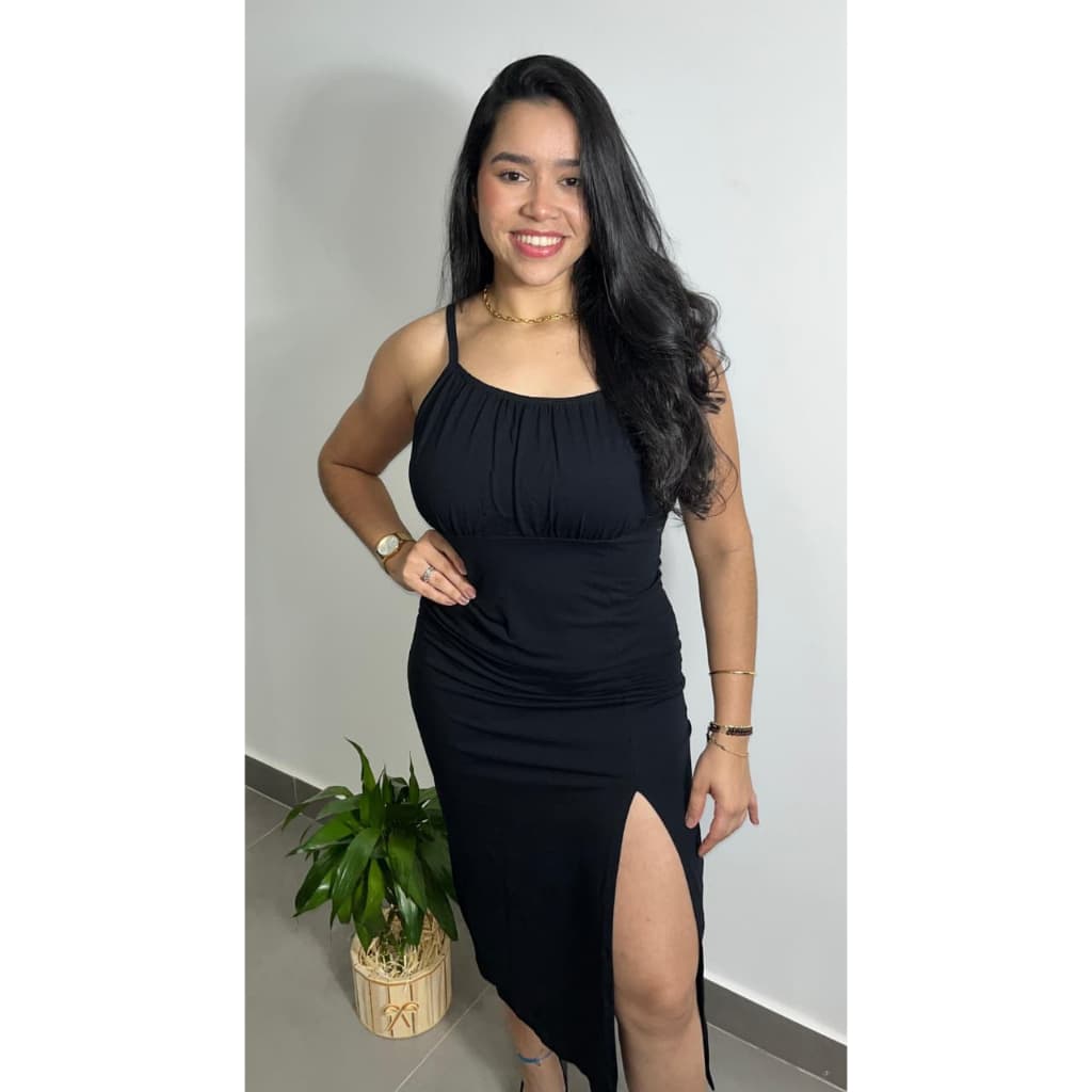 Vestido Alça Fina Longo com Fenda Frontal Franzido no Busco Malha Encorpada