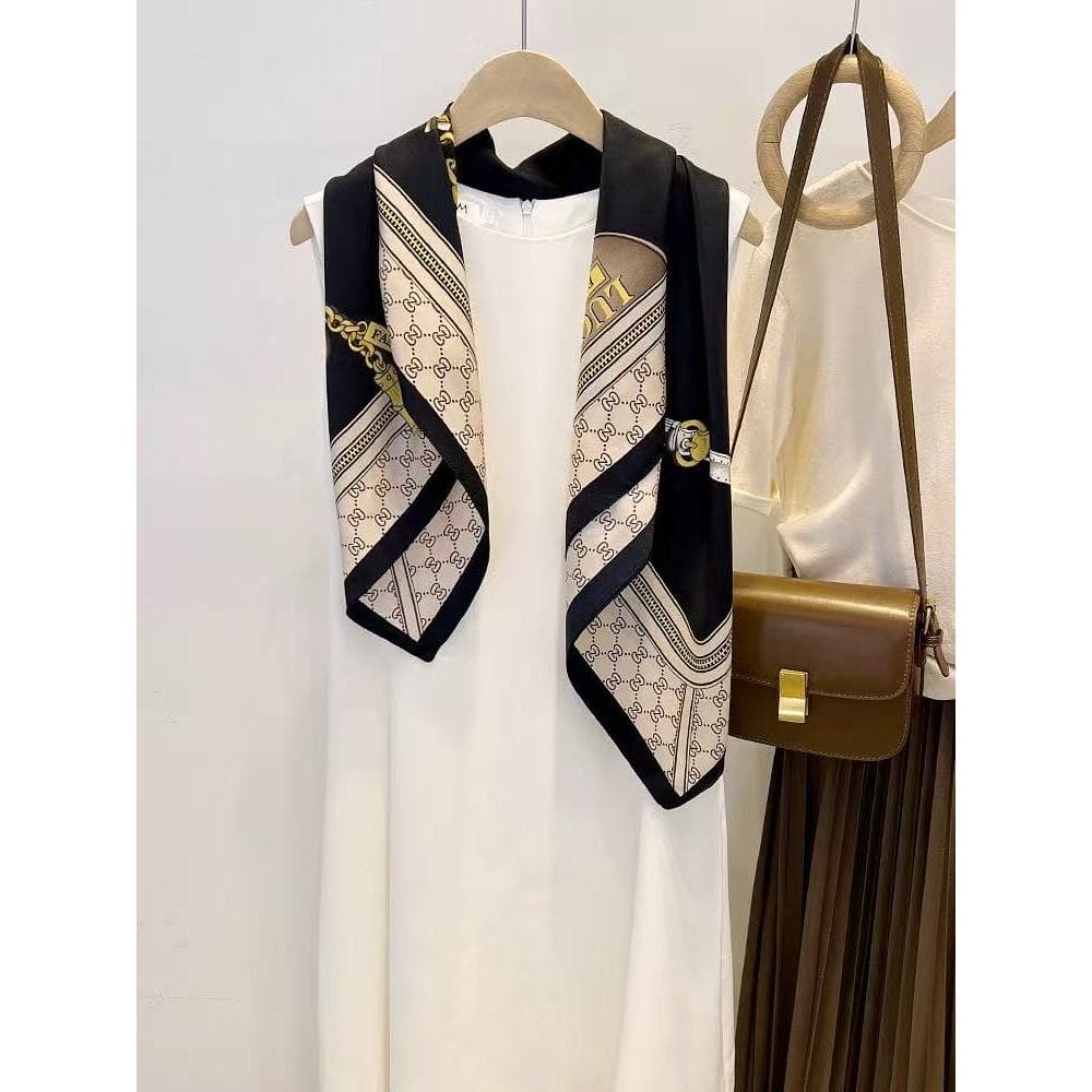 Lenço  Feminino de Cetim 90x90cm de corrente de elegante no moda 10 em 1 Cropped Turbante Bandana Véu Canga e Mais