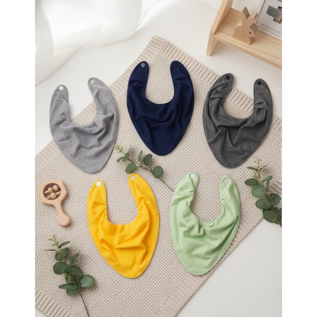Kit 5 Babador Impermeavel Bandana Bebe com Botão 100% Algodão Kit Babador Bandana
