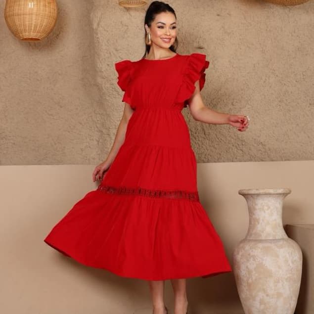 Vestido Longo Midi Vermelho com Babados e Renda - Elegância e Estilo Único! ✨