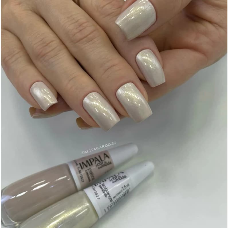 Kit 2 Esmaltes Impala Tons De Nude Lembranças Perolado Cores da Moda Tendências Manicure Pedicure