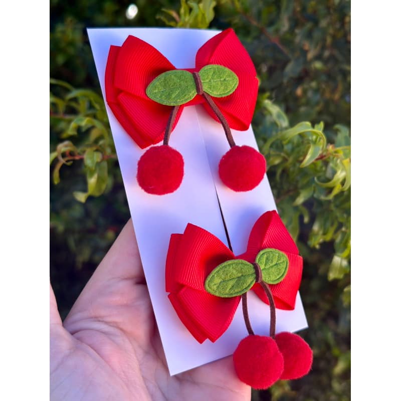 Par de Laço cereja | par de laços infantil | laço com aplique | laço duplo | laço vermelho