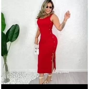 promoção vestido longo tecido canelado com botões na lateral