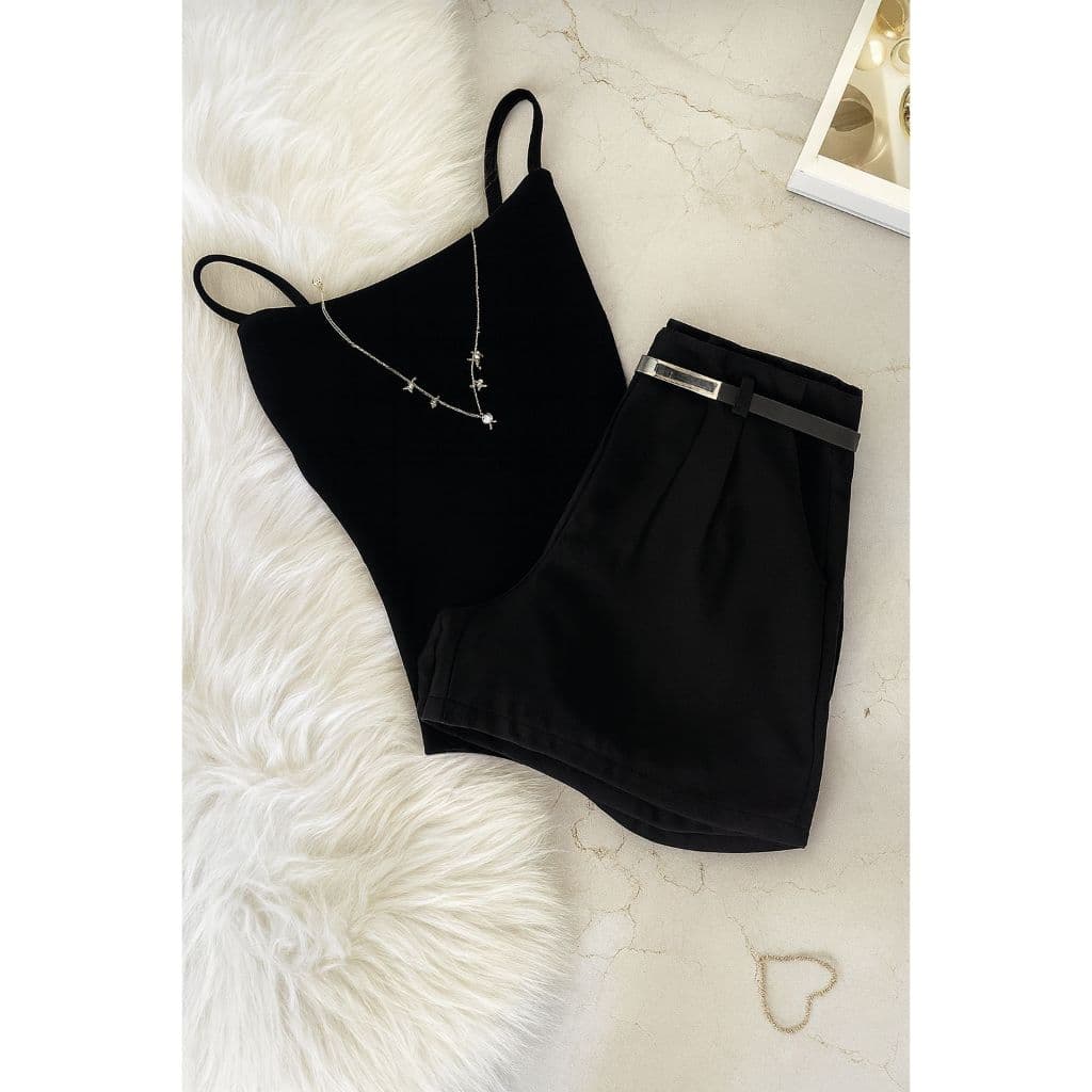 Conjunto bory body Alcinha+ Short Preto com cinto Inspiração Moda Blogueira