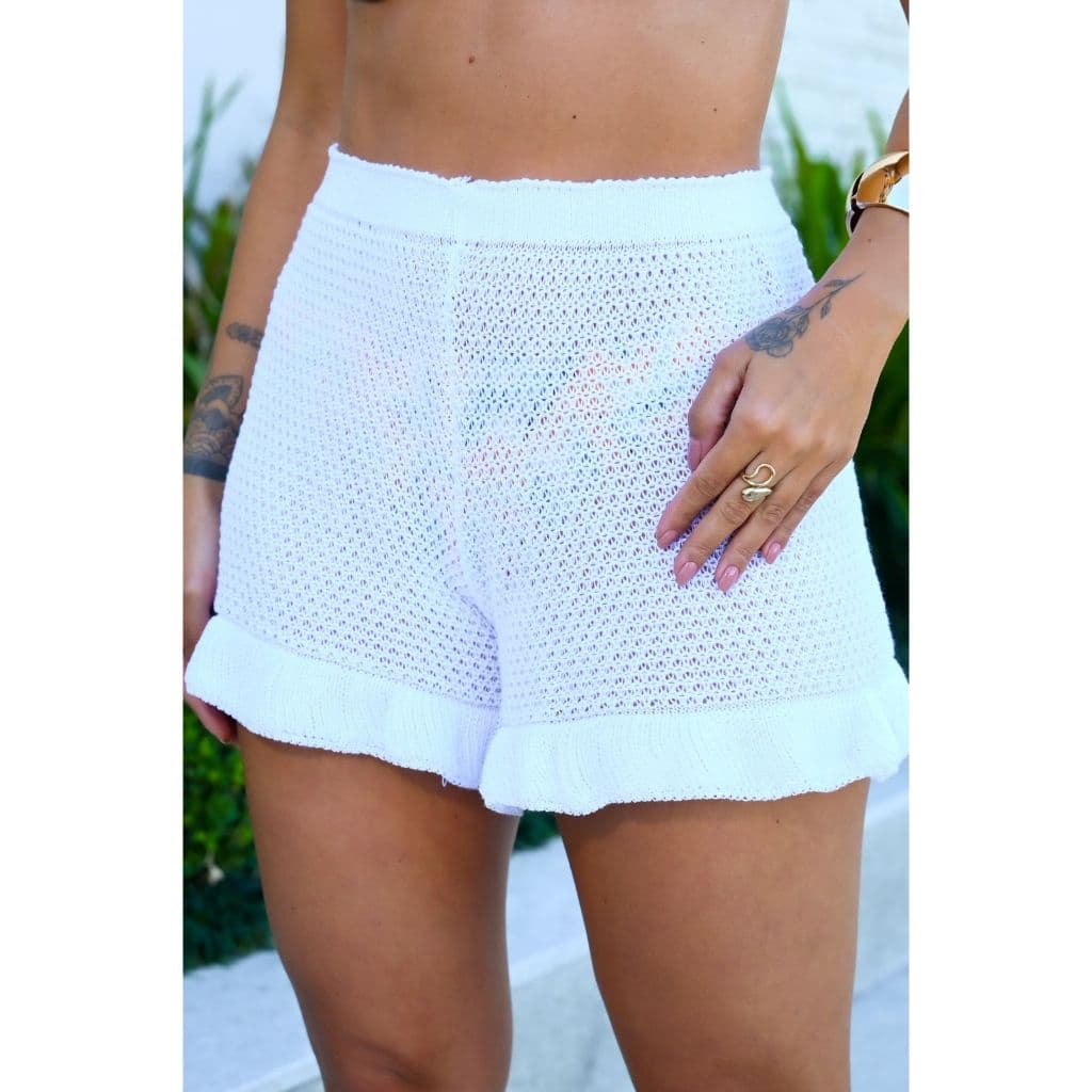 Short Saída de Praia Shortinho Curto Tricot Crochê Cós alto Moda Praia Babado