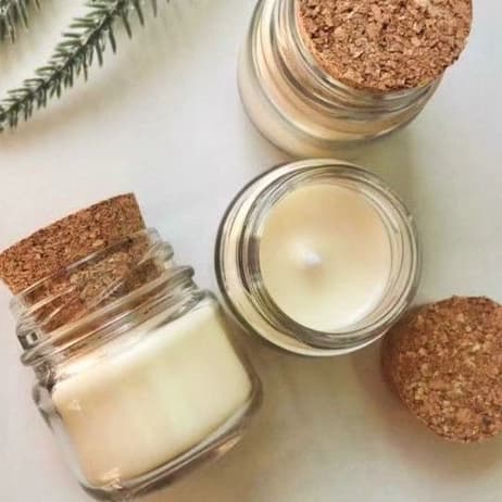 Mini Vela 40ml Perfumada de Cedro Personalizada, Artesanal para Lembrancinhas, Chá de bebê, Casamento
