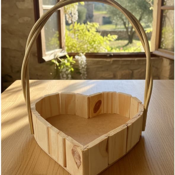 KIT 5, 10 e 15 Cesta Coração Com Alça Dupla De Madeira Pinus P  Decorativa Presentes Namorados Cestas Temáticas