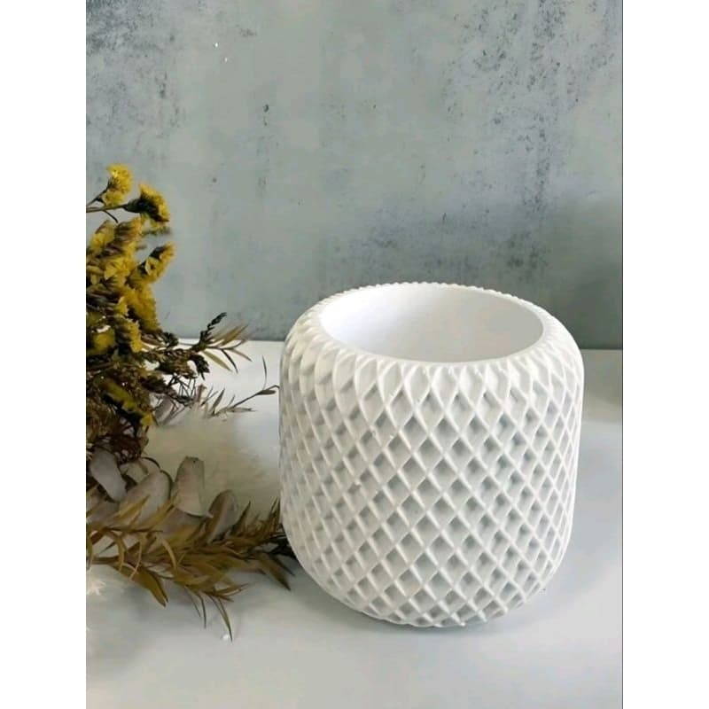 Vaso Diamantado em Gesso Cru