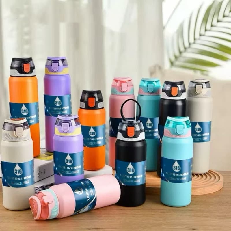 Garrafa Térmica 800ml em Aço Inoxidável 316 – Botão Flip, À Prova de Vazamento