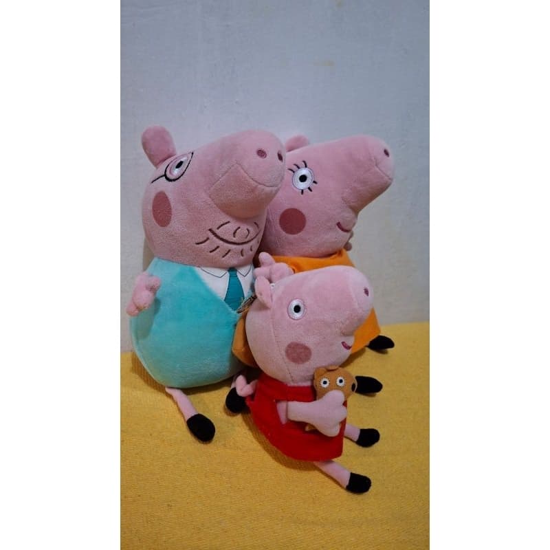 Bonecos família Peppa Pig