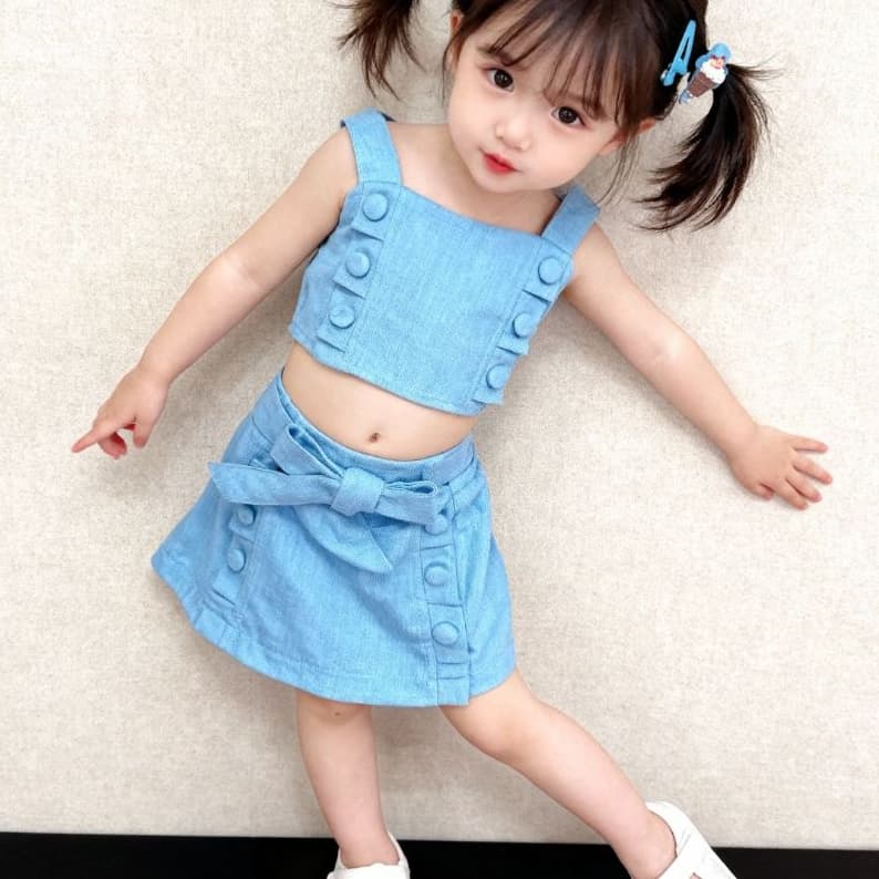 Conjunto Infantil Tamanho 2  menina verão com botões saia short linho
