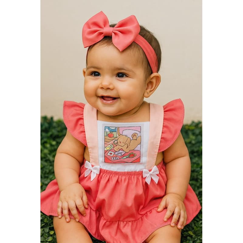Romper vestido jardineira bebê ursinho bob menina Mesversário blogueira modelo saia rosa lisa e laço temático good vibes