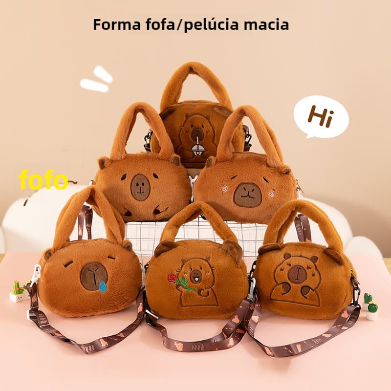 Bolsa Pelúcia Capivara – Fofura e Estilo para Seu Dia a Dia!