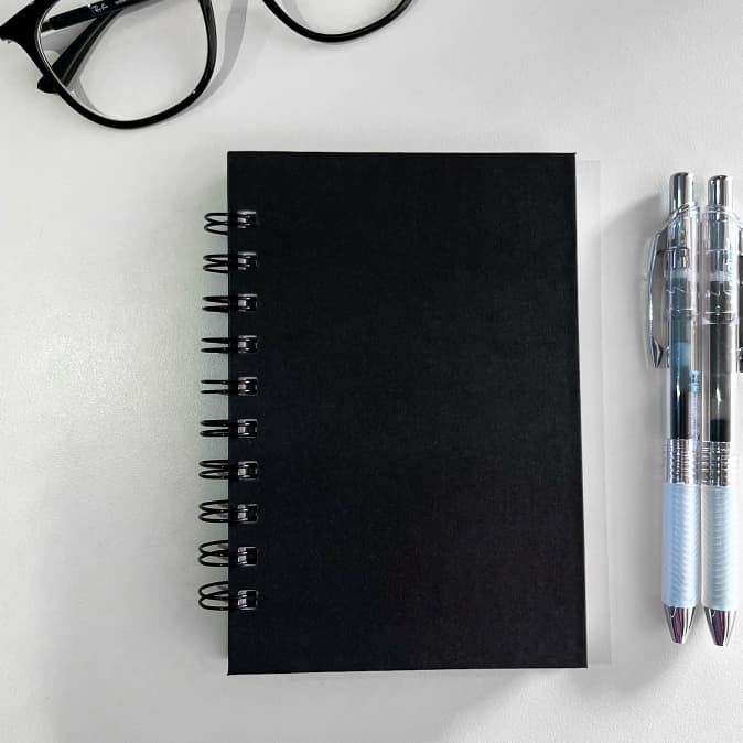 Caderno A6 com ou sem Nome Personalizado | Páginas Pautadas, Pontilhadas ou Lisas | Bloco de Notas