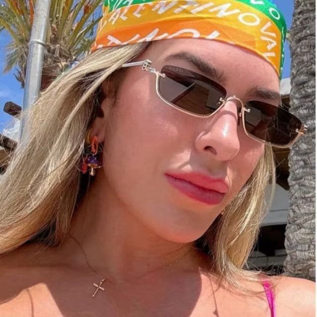 Oculos de Sol meia Armação Quadrado Femino pequeno de Metal preto Blogueira Virginia Oculos das famosas moderno - Lorem