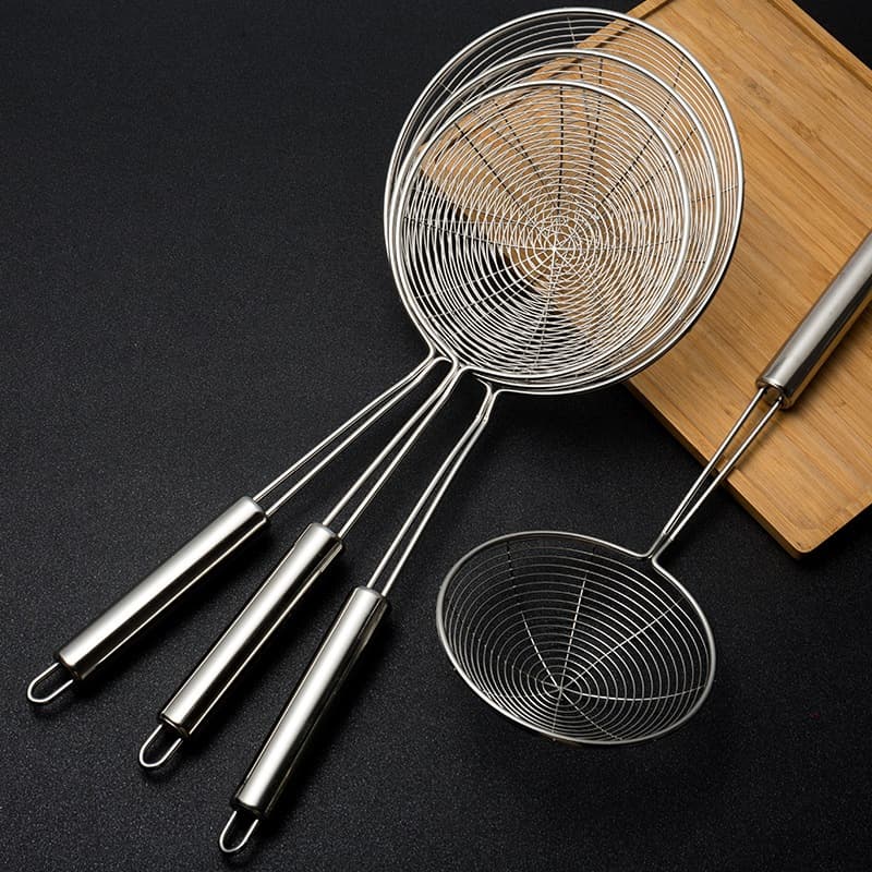 Escumadeira Fritura Inox Resistente 13x33.5cm – Ideal para Batata, Pastel | TOP RIO!