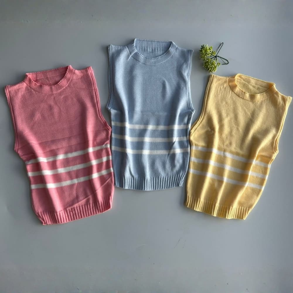 Blusa Regata Listrada Gola Alta de Tricô Modal Feminino