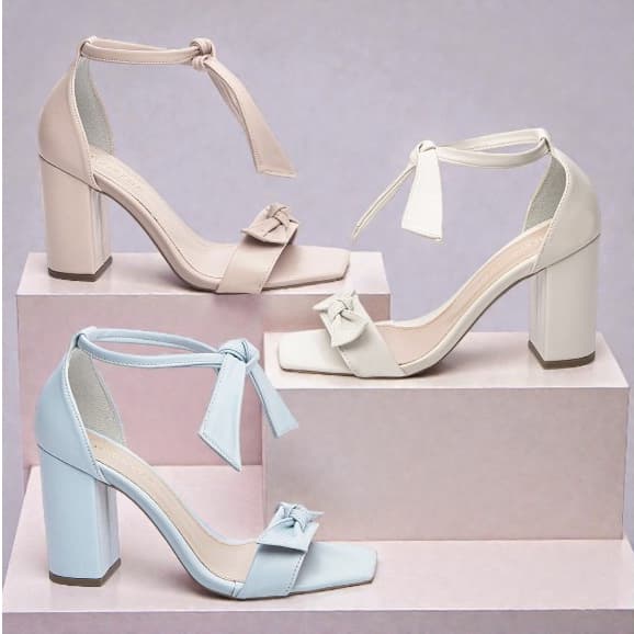 Sandália Gisele Colorida Azul Rosa Preta Dourada Caramelo Marrom Off White Nó Laço Salto Alto Grosso